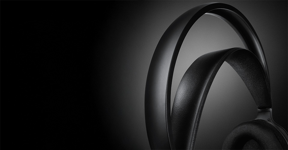 Close-up van het dubbele hoofdbandontwerp van de Philips SHC5200-hoofdtelefoon