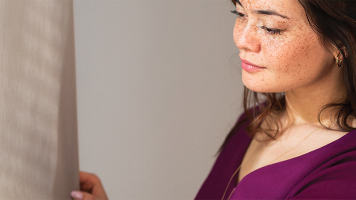 Een rolgordijn schoonmaken - Jaloezie&euml;n reinigen 