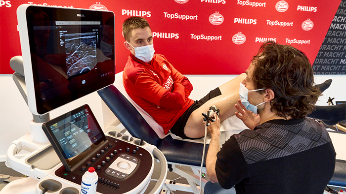 PSV, St. Anna Ziekenhuis en Philips starten PSV Top Performance Center met een onderzoek waarbij de inzet van 3D spierechografie in de begeleiding van topsporters centraal staat