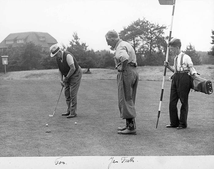 Anton Philips en Jan Feith op golfbaan, Eindhovense Golf, ca 1930-1935, &copy;Philips familiearchief