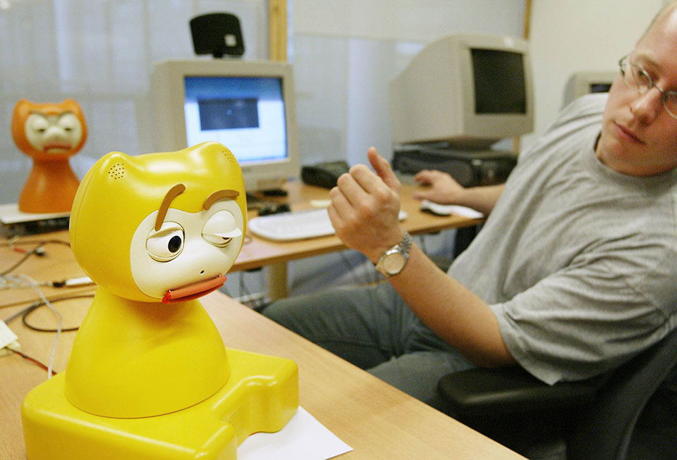 Experiment robot, iCat, ca. 2004
