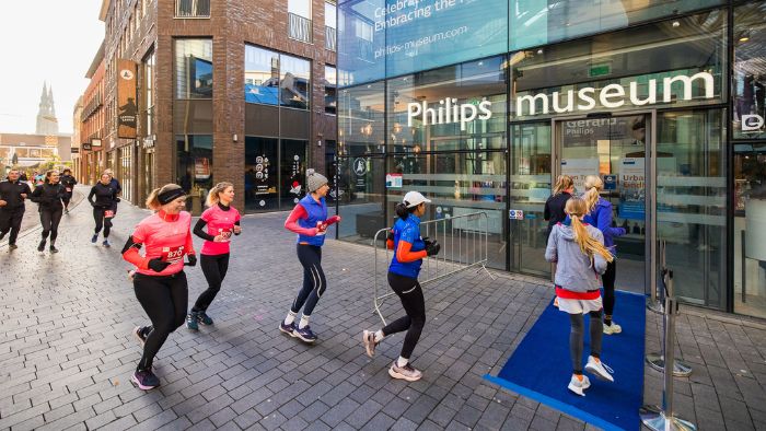 7 december | Urban Trail door het Philips Museum